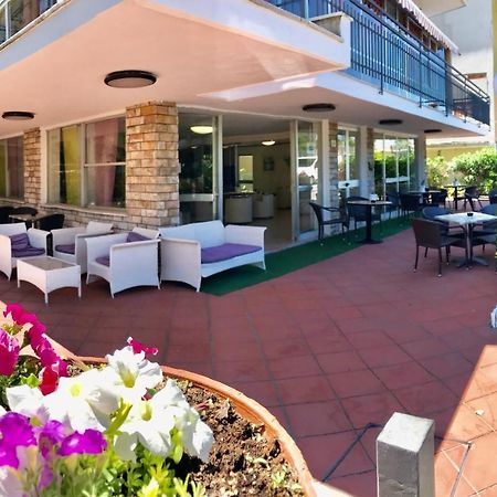 Hotel Naica Rimini Eksteriør bilde