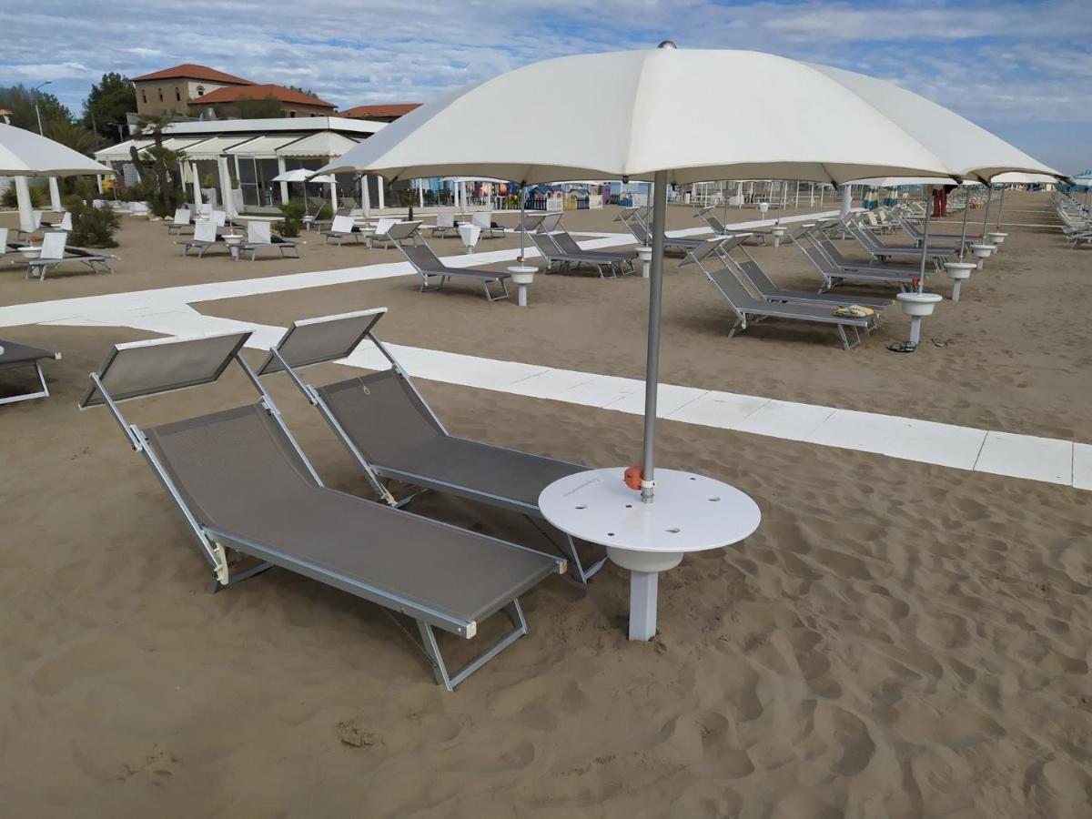 Hotel Naica Rimini Eksteriør bilde