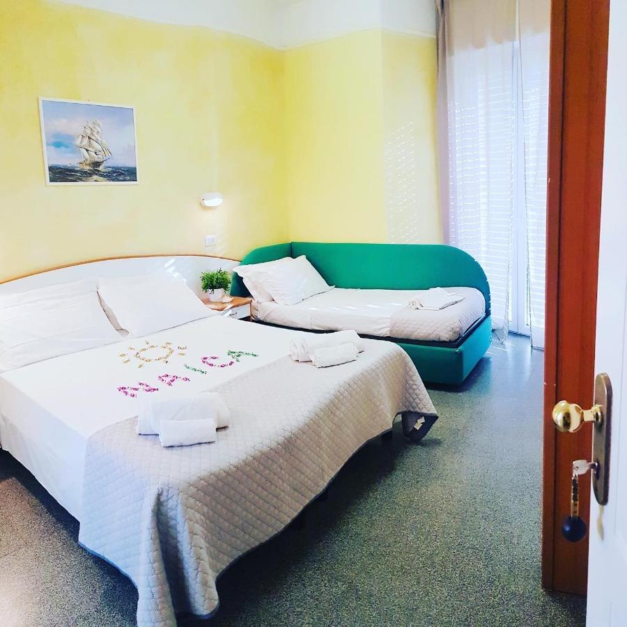 Hotel Naica Rimini Eksteriør bilde