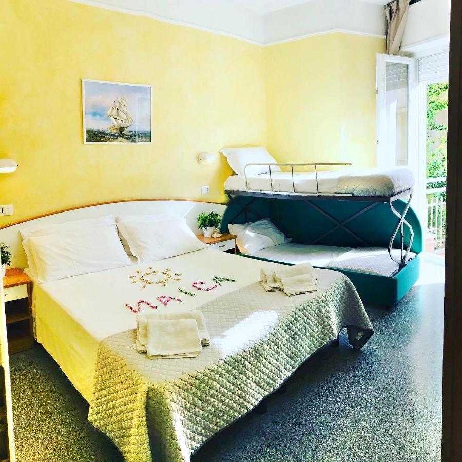 Hotel Naica Rimini Eksteriør bilde