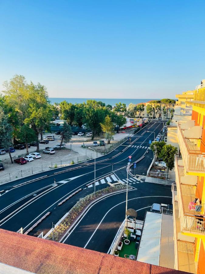Hotel Naica Rimini Eksteriør bilde
