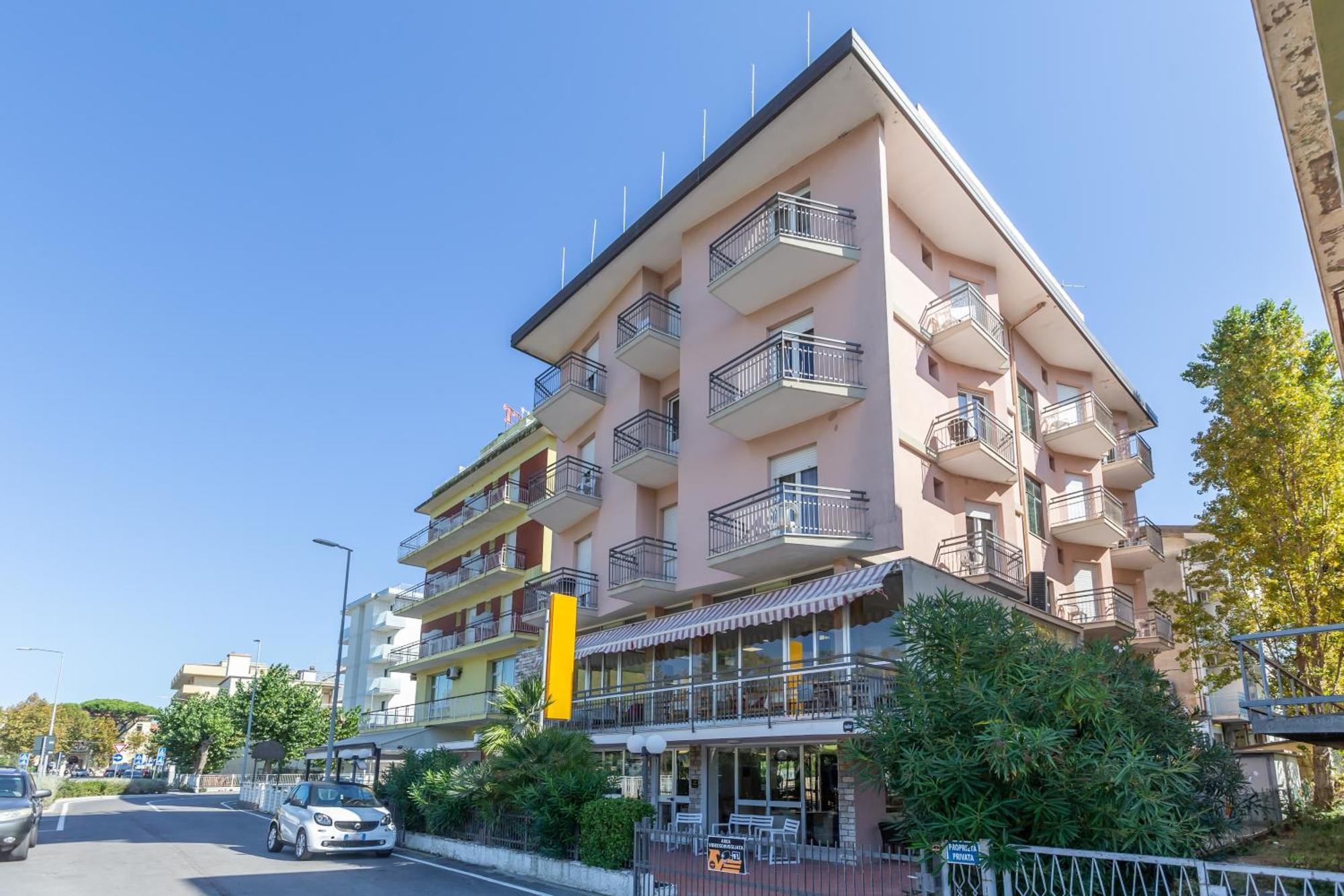 Hotel Naica Rimini Eksteriør bilde